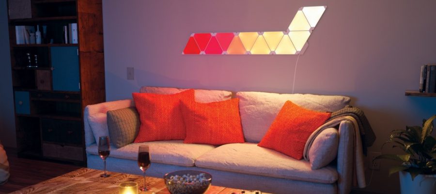 Shopping - Ratgeber nanoleaf-aurora-starter-kit-wohnzimmer-900x400 Nanoleaf Light Panels als smarte Lichtlösung  